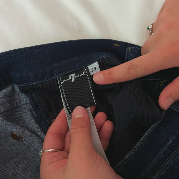 Size 29, High Rise Dojos 7 For All Mankind - Picture 4 of 4